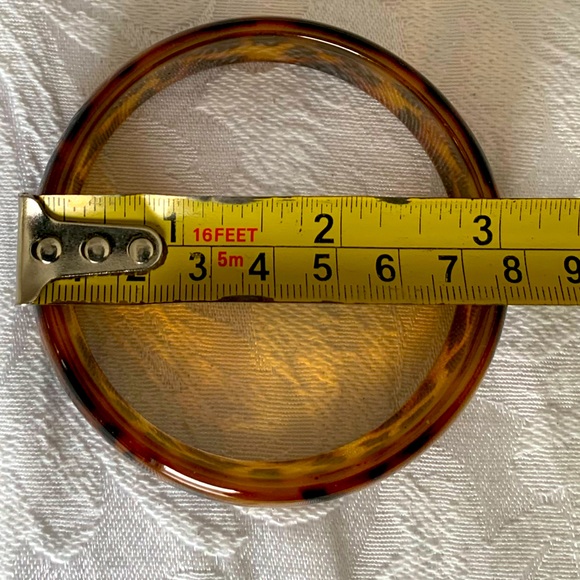 Beautiful tortoise pattern ring bracelet 3 inches wide - Picture 5 of 5